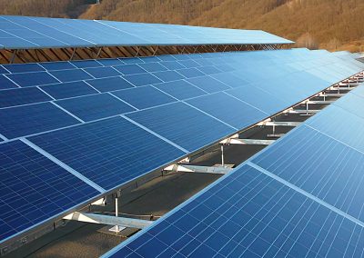 Fotovoltaická elektráreň vo Vlkanovej prevádzkovaná s využitím služieb spoločností HTEnergy a HTMAS.